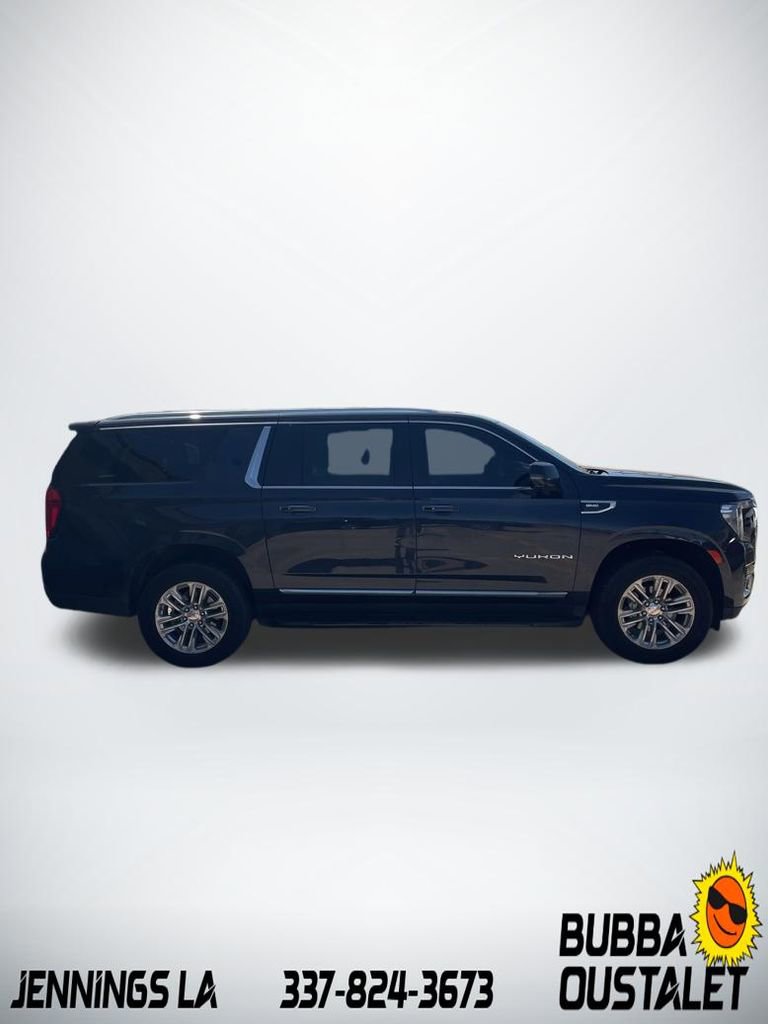 Used 2024 GMC Yukon XL SLT w/ SLT Luxury Package image 4