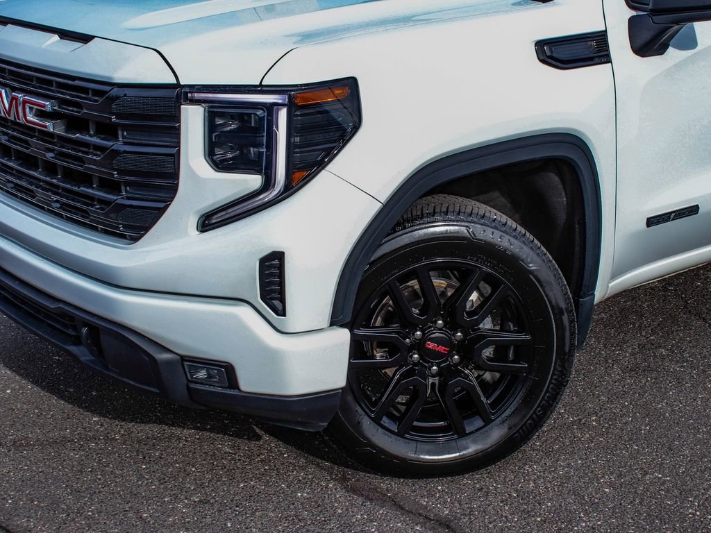Used 2024 GMC Sierra 1500 Elevation image 42