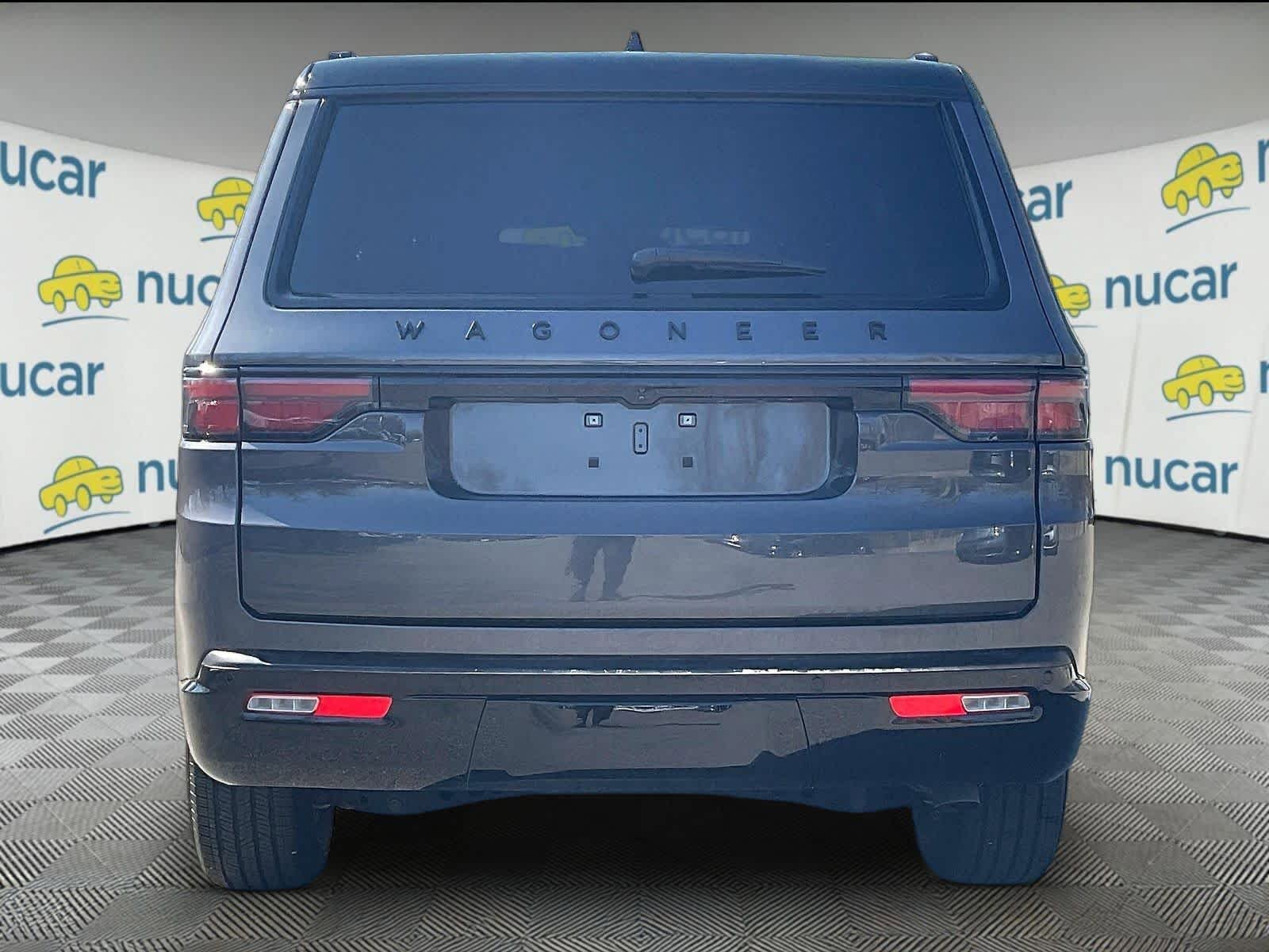 Used 2024 Jeep Wagoneer 4WD image 5