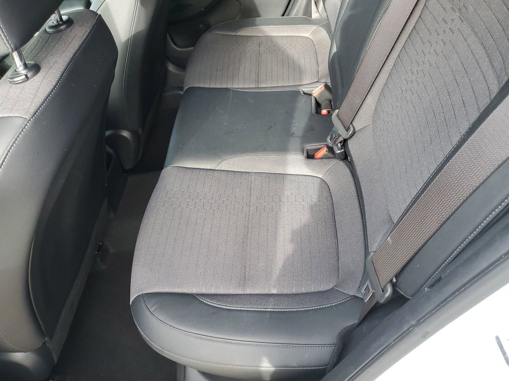 Used 2023 Kia Seltos S w/ Navigation Package image 13