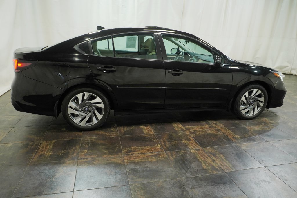 Used 2024 Subaru Legacy Limited AWD/4WD image 3