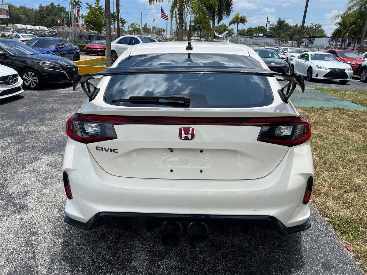 Used 2023 Honda Civic Type R image 6