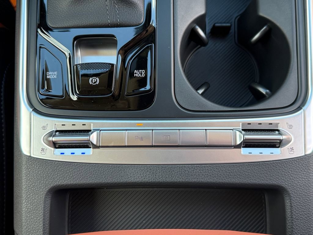 New 2026 Kia Carnival SX w/ SX Dark Edition Package FWD image 17