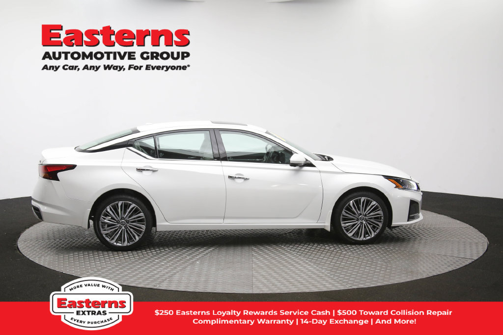 Used 2023 Nissan Altima 2.5 SL AWD/4WD image 46