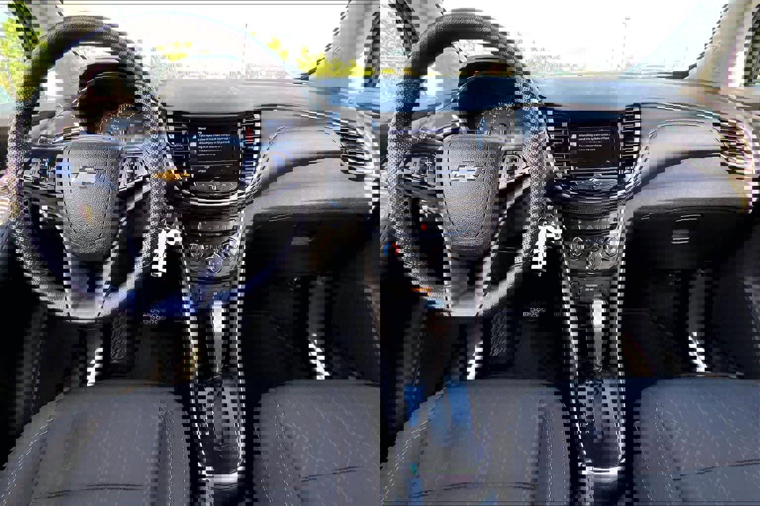 Used 2020 Chevrolet Trax LT image 14