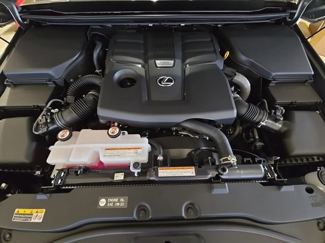 New 2025 Lexus GX 550 image 13