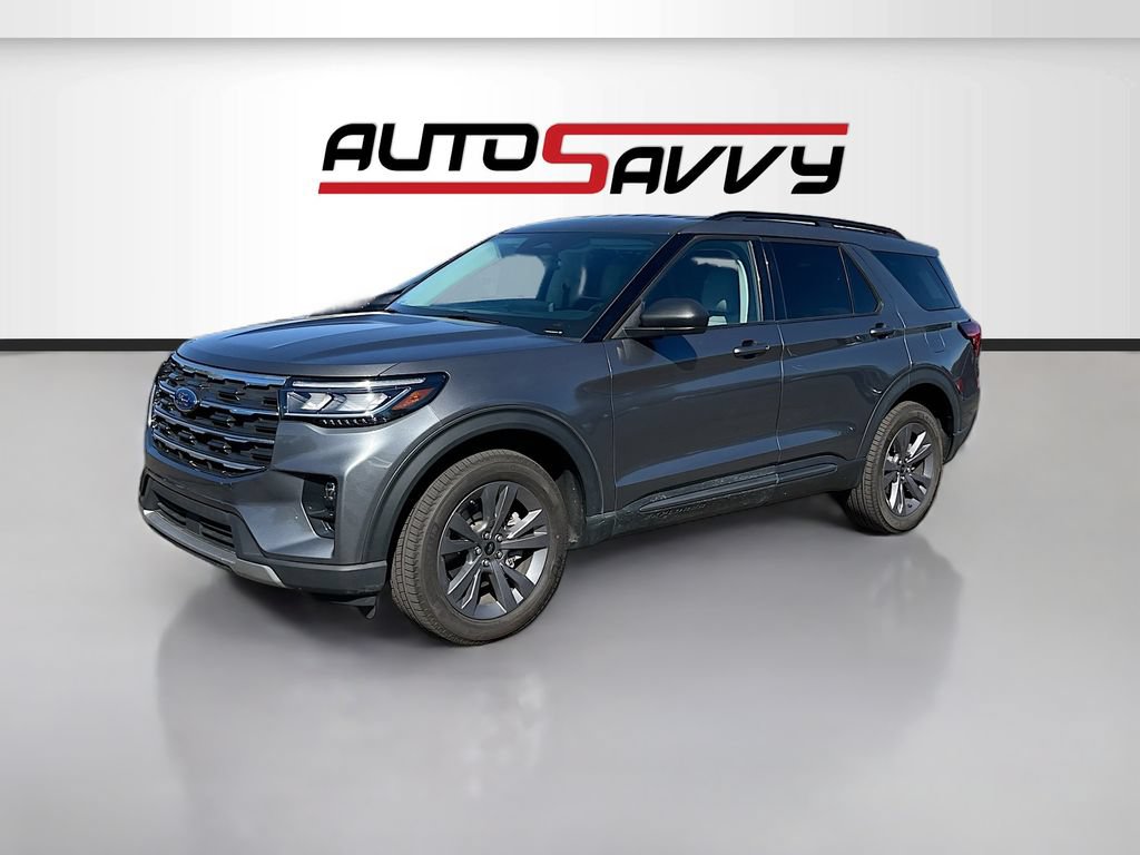 Used 2025 Ford Explorer Active w/ Active Comfort Package AWD/4WD image 3
