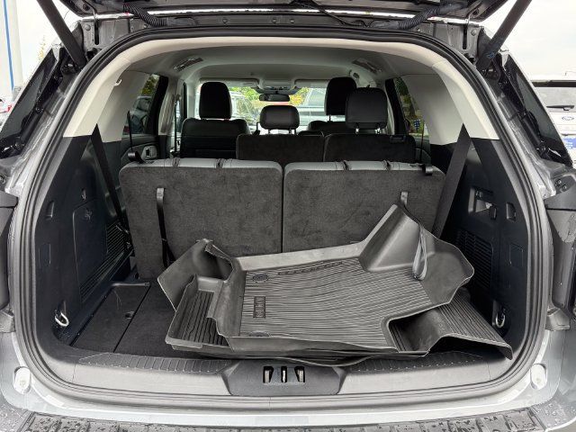 Certified 2025 Ford Explorer Active w/ Active Comfort Package AWD/4WD image 27