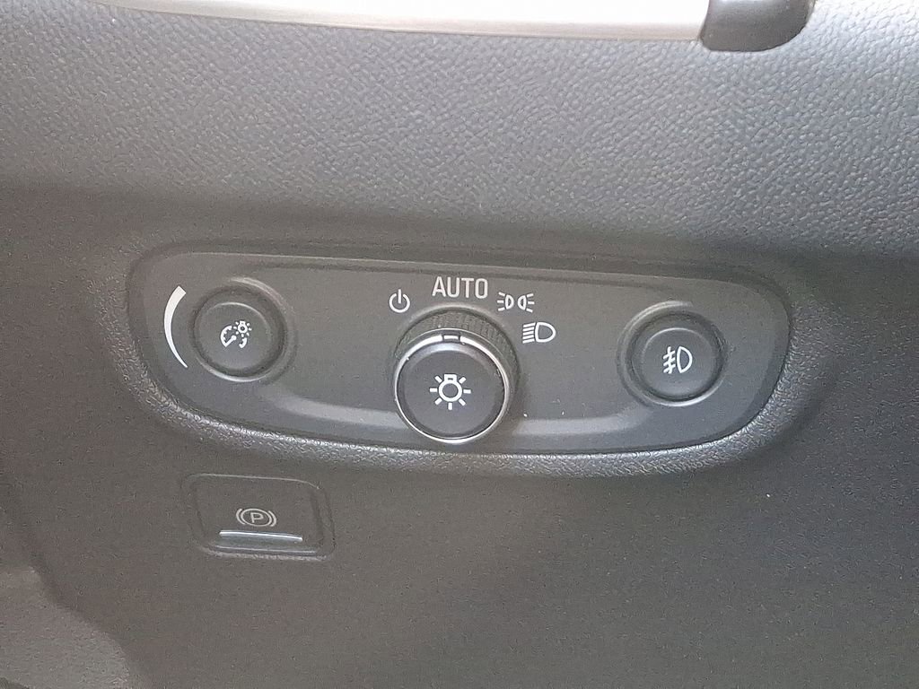 Certified 2022 GMC Terrain SLT image 23