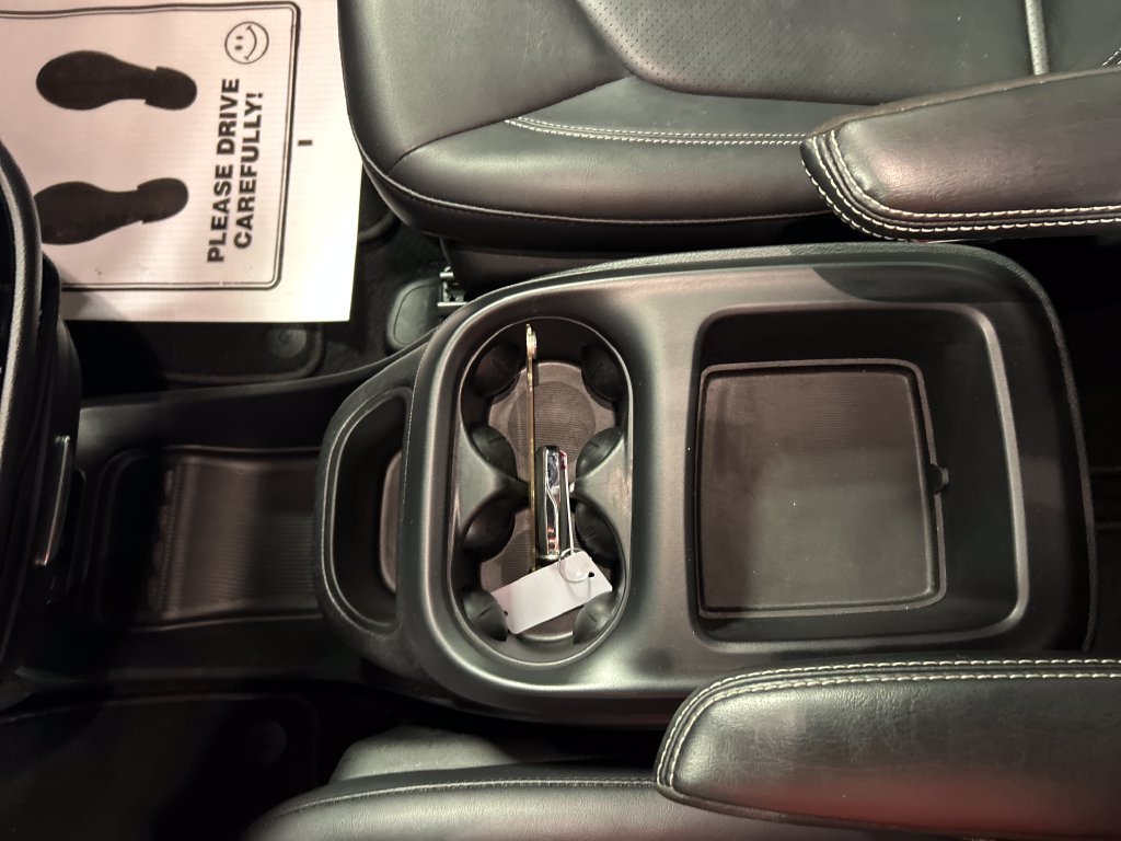 Used 2025 Chrysler Pacifica Select FWD image 21