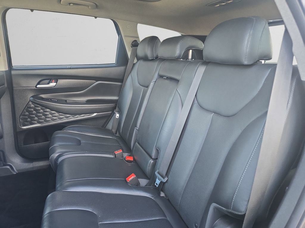 Used 2020 Hyundai Santa Fe Limited image 13