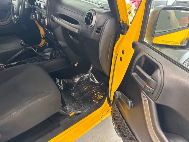 Used 2015 Jeep Wrangler Unlimited Sport AWD/4WD image 20