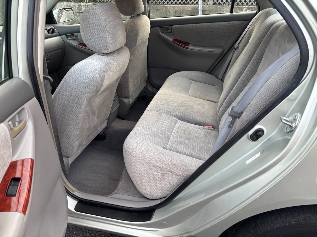 Used 2004 Toyota Corolla CE image 19