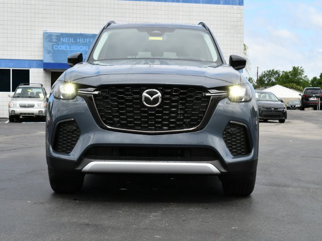 New 2025 MAZDA CX-70 Plug-In Hybrid w/ Premium Pkg image 2