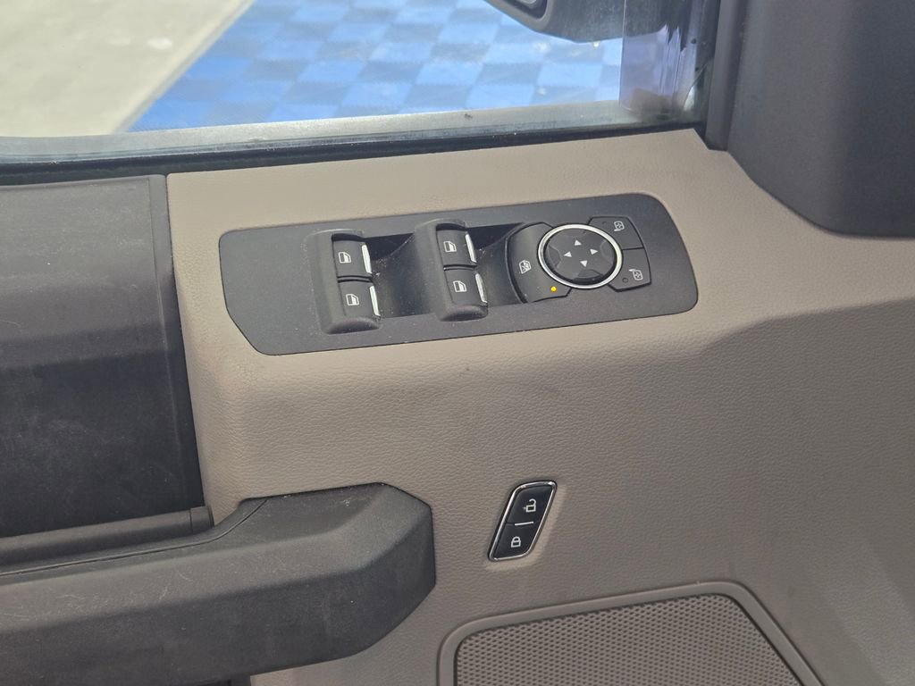 Used 2018 Ford F150 XL w/ Equipment Group 101A Mid image 12