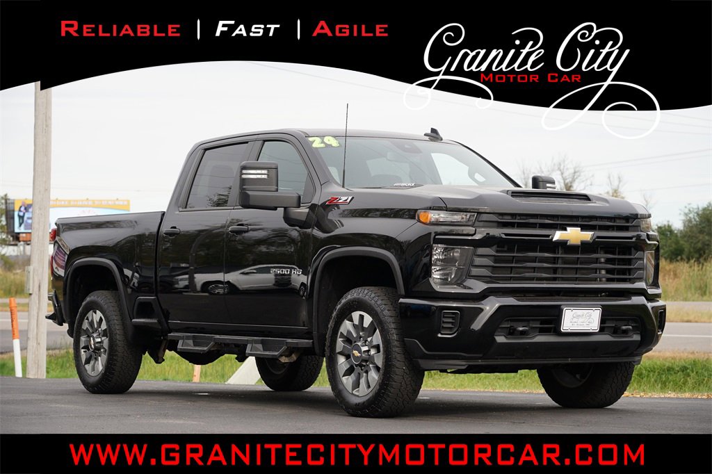 Used 2024 Chevrolet Silverado 2500 Custom w/ Custom Value Package image 1