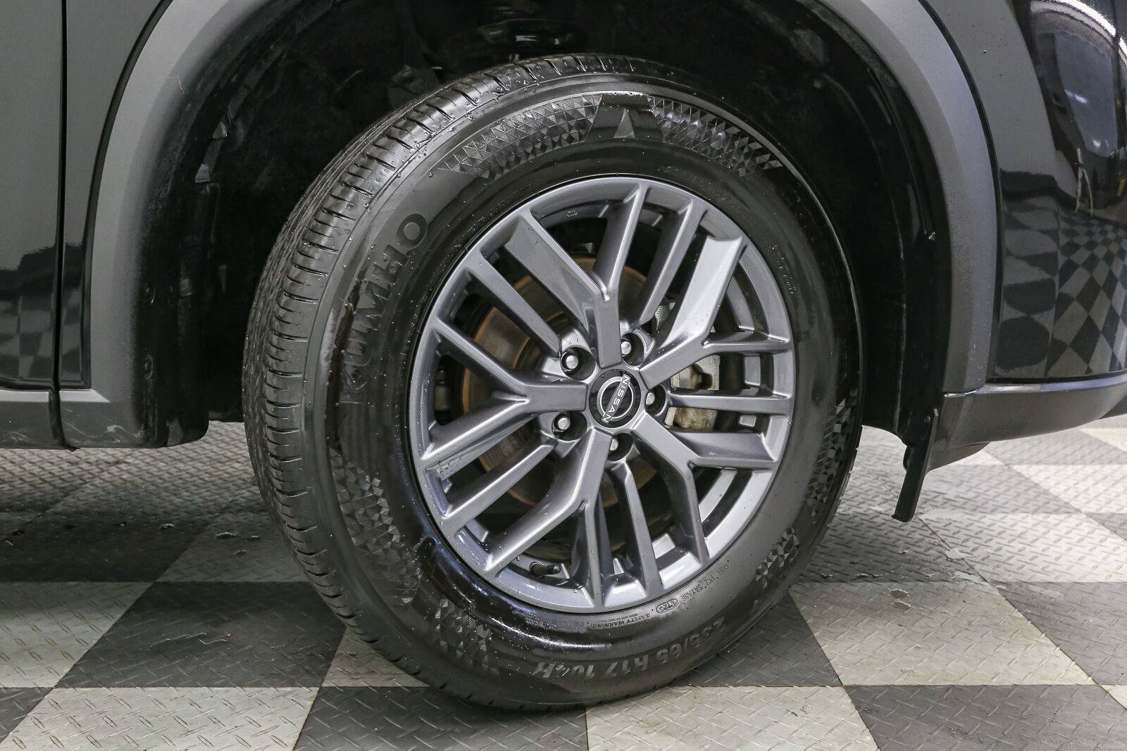 Used 2026 Nissan Rogue SV AWD/4WD image 15