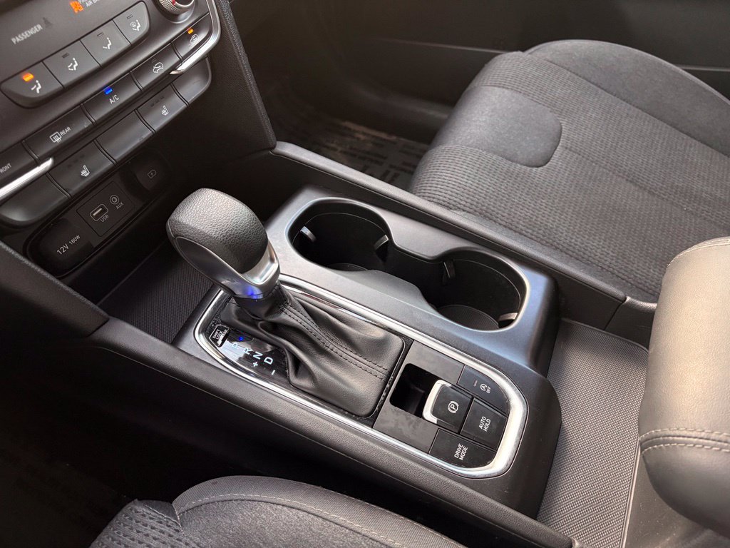 Used 2020 Hyundai Santa Fe SEL FWD image 20