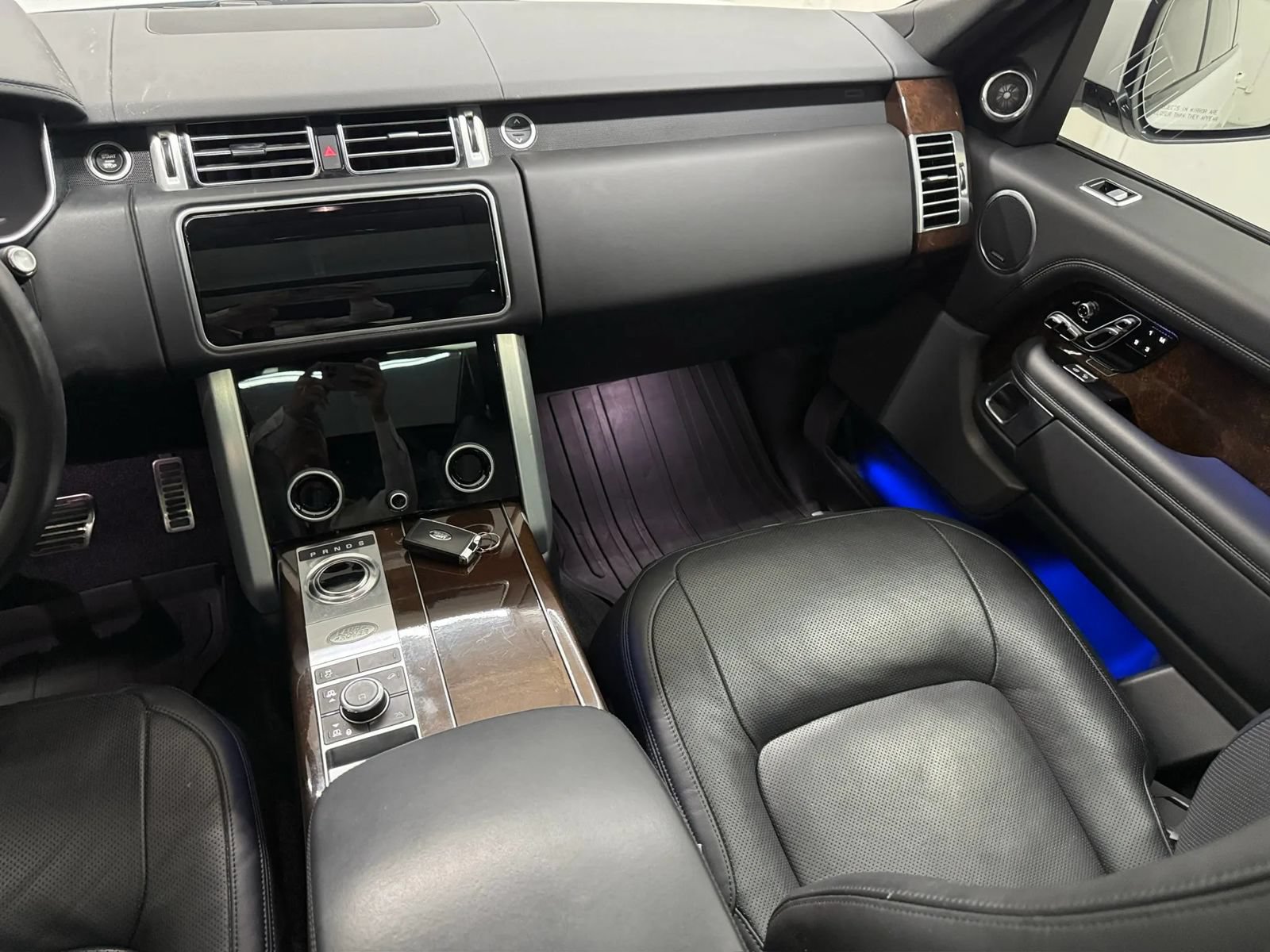 Used 2021 Land Rover Range Rover P525 Westminster Edition LWB AWD/4WD image 9