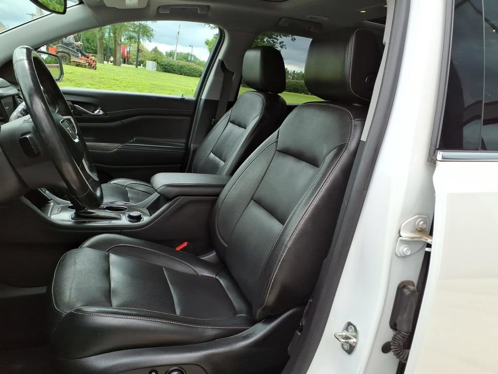 Used 2019 GMC Acadia SLT AWD/4WD image 12