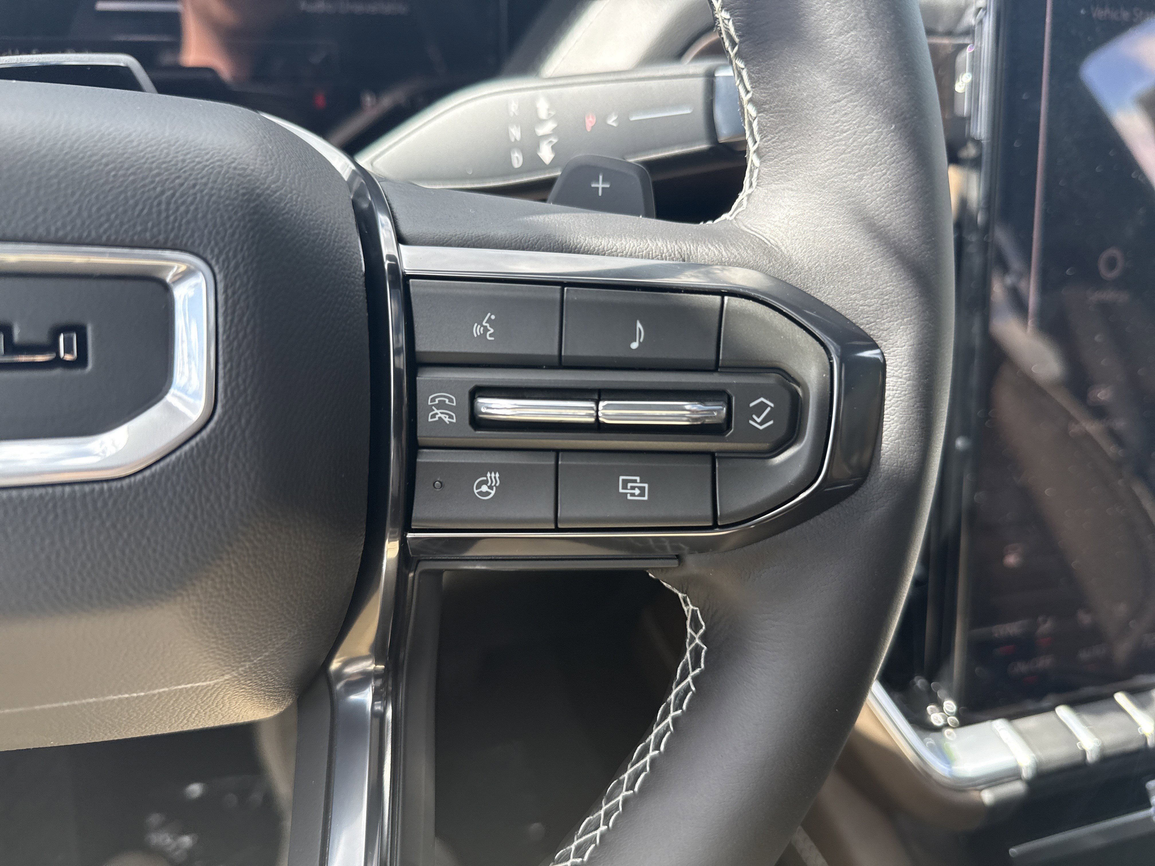 New 2026 GMC Yukon XL Denali Ultimate AWD/4WD image 23