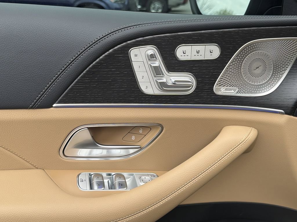 New 2026 Mercedes-Benz GLS 450 4MATIC image 26