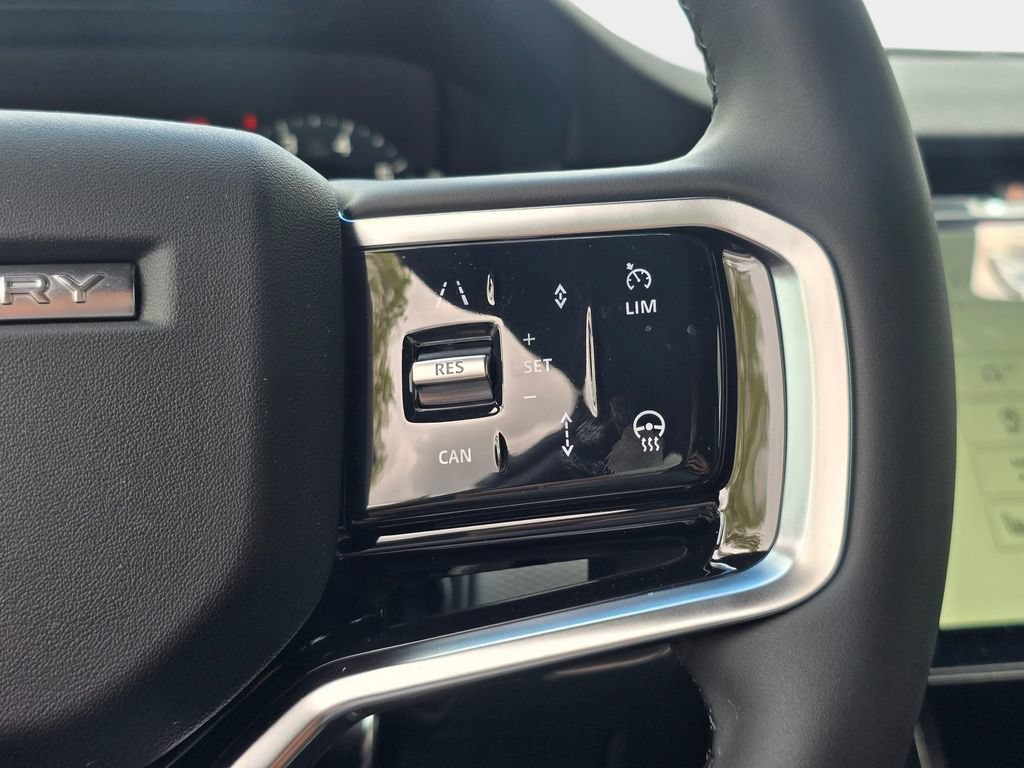 New 2026 Land Rover Discovery Sport Landmark AWD/4WD image 18