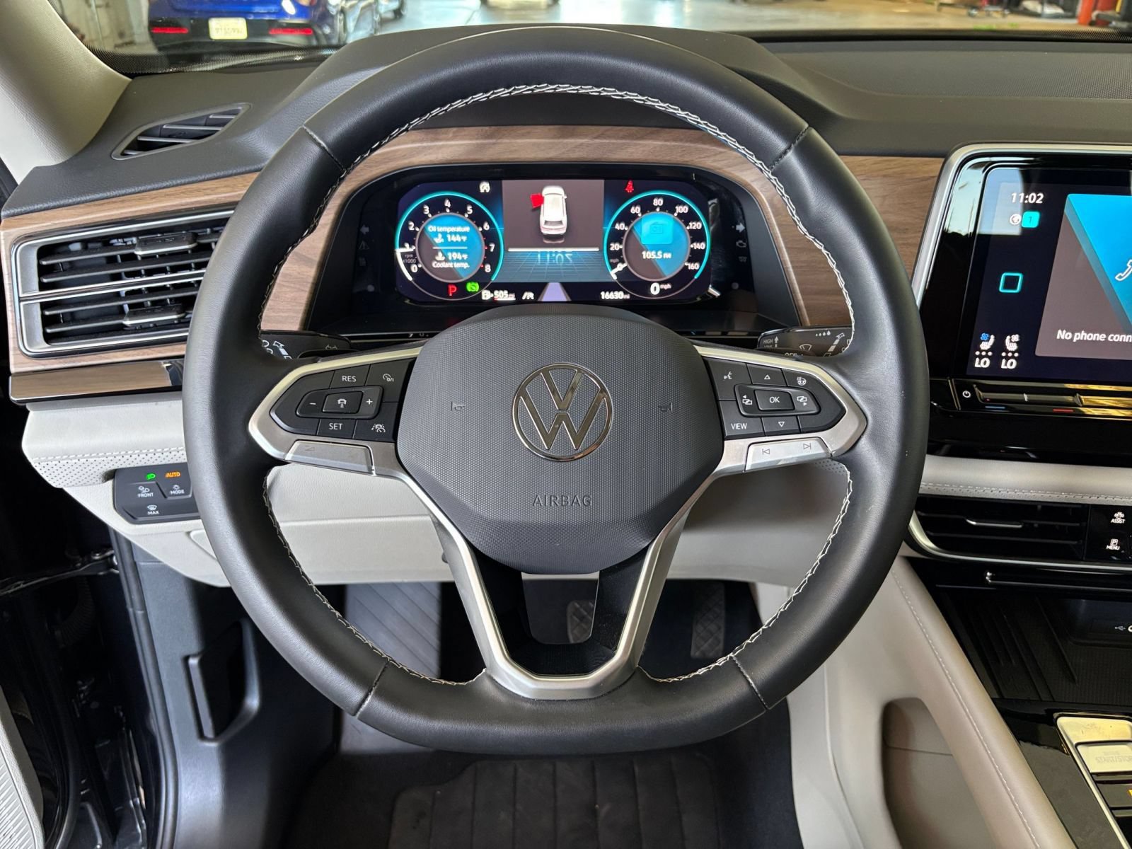 Used 2026 Volkswagen Atlas SE FWD image 30