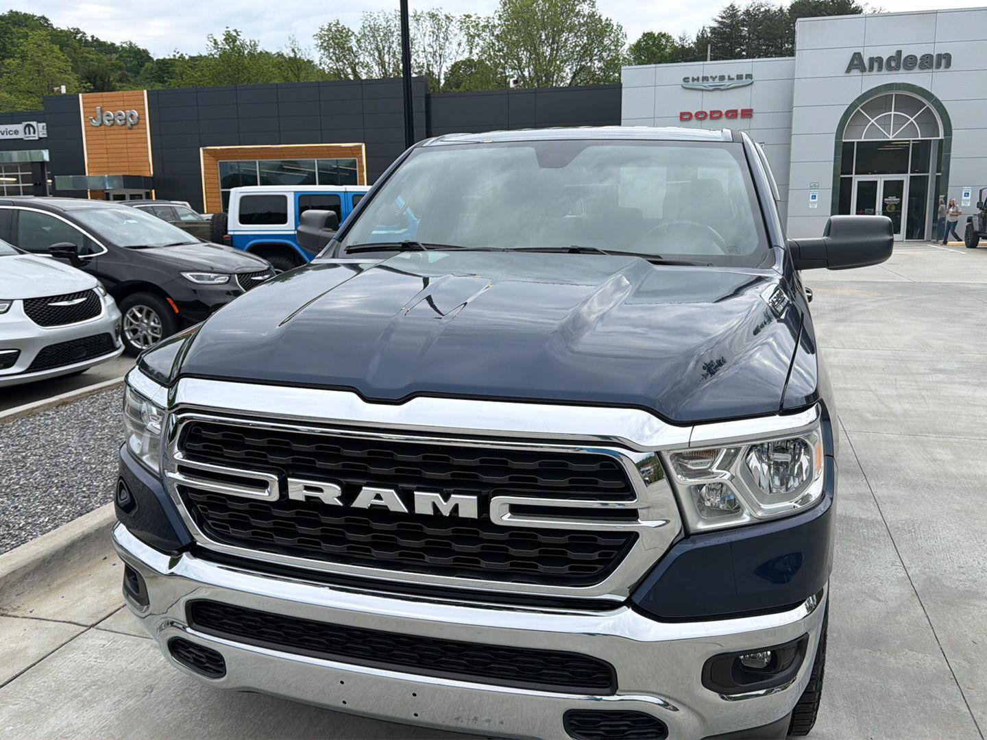 Used 2022 RAM 1500 Big Horn AWD/4WD image 8
