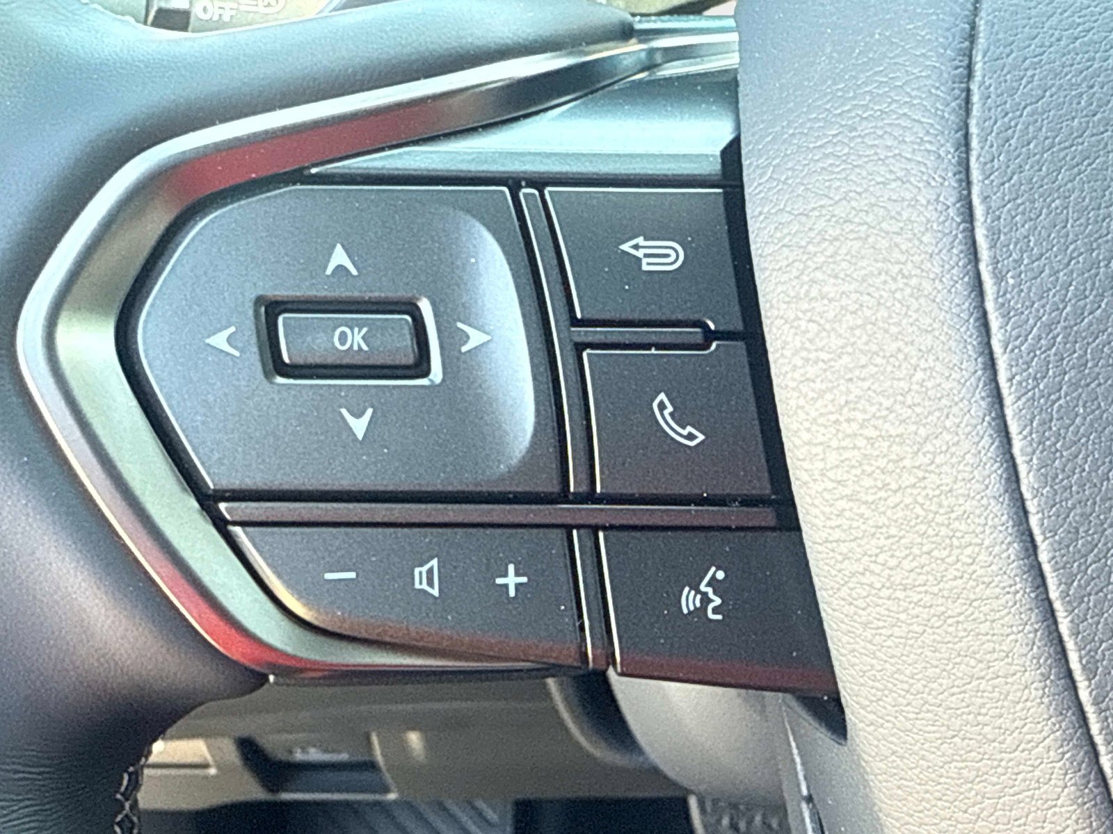 New 2026 Lexus LX 700h Overtrail AWD/4WD image 28