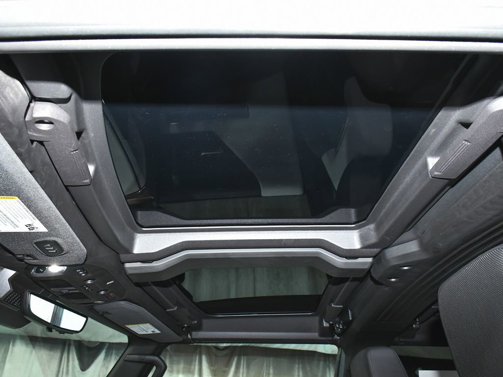 Used 2025 GMC Hummer EV 2X w/ Extreme Off-Road Package AWD/4WD image 49