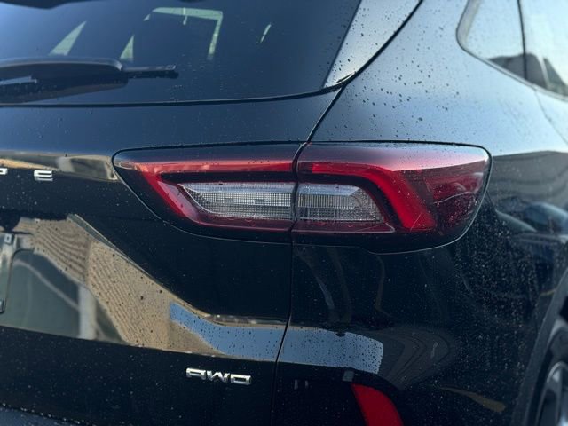 Used 2025 Ford Escape ST-Line image 10