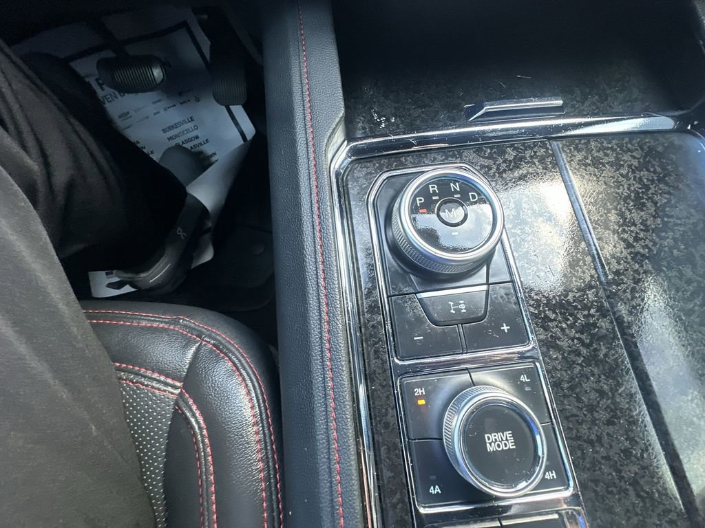 Used 2024 Ford Expedition Limited image 26