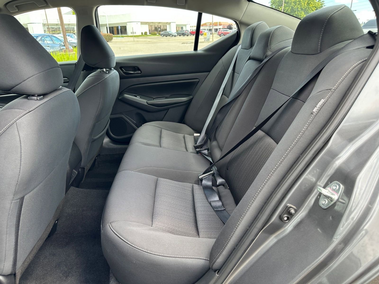 Used 2025 Nissan Altima 2.5 SV FWD image 27