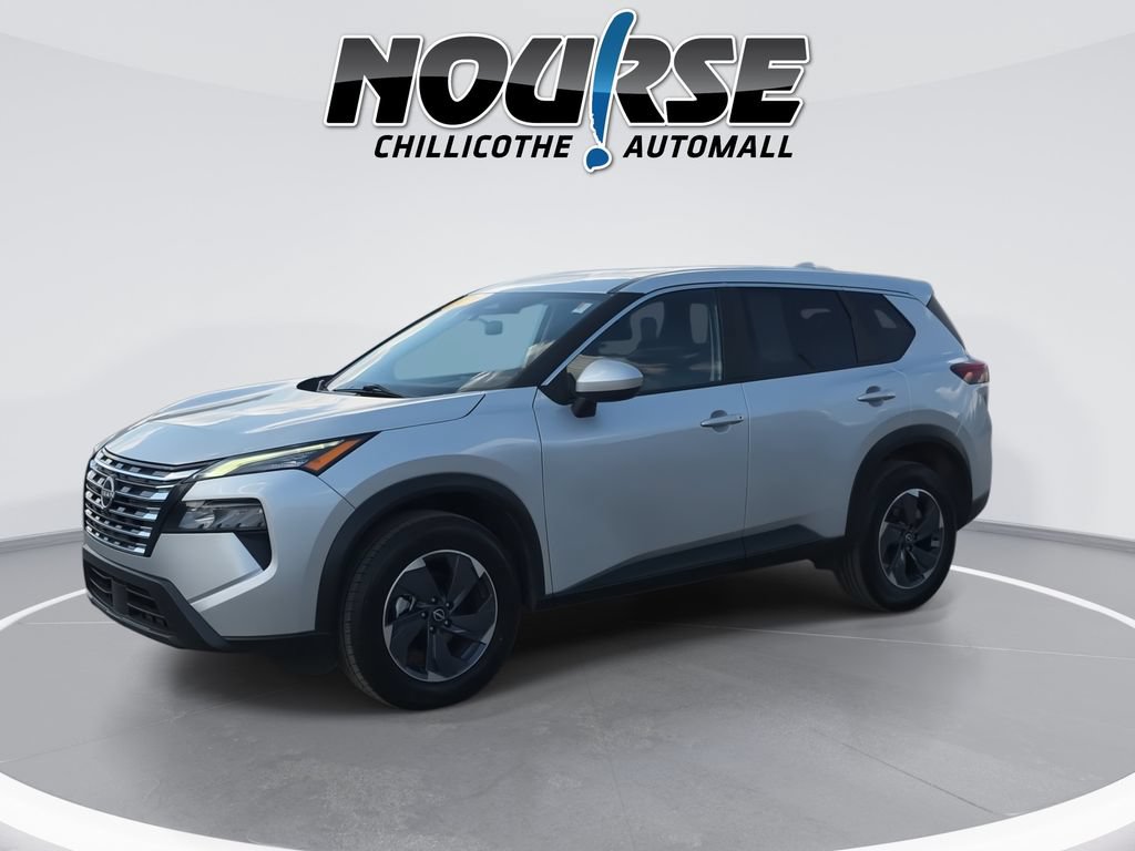 Used 2024 Nissan Rogue SV FWD image 4