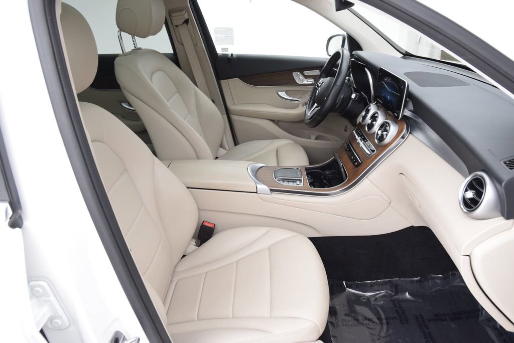 Used 2022 Mercedes-Benz GLC 300 image 16