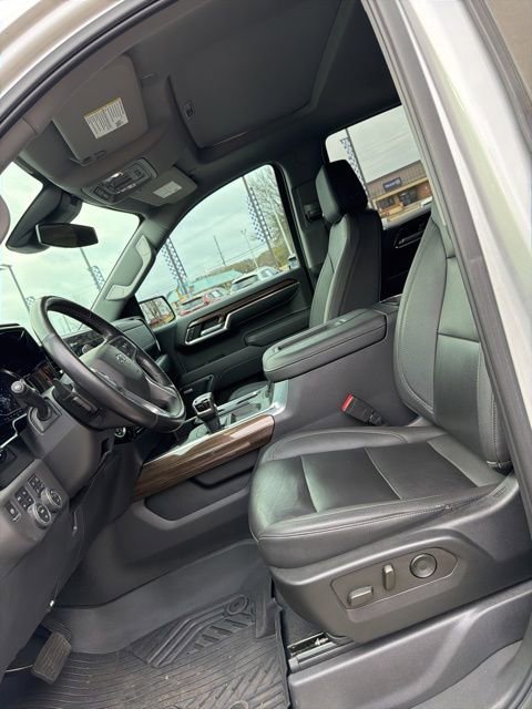 Used 2022 Chevrolet Silverado 1500 LT Trail Boss w/ LT Trail Boss Premium Package image 13