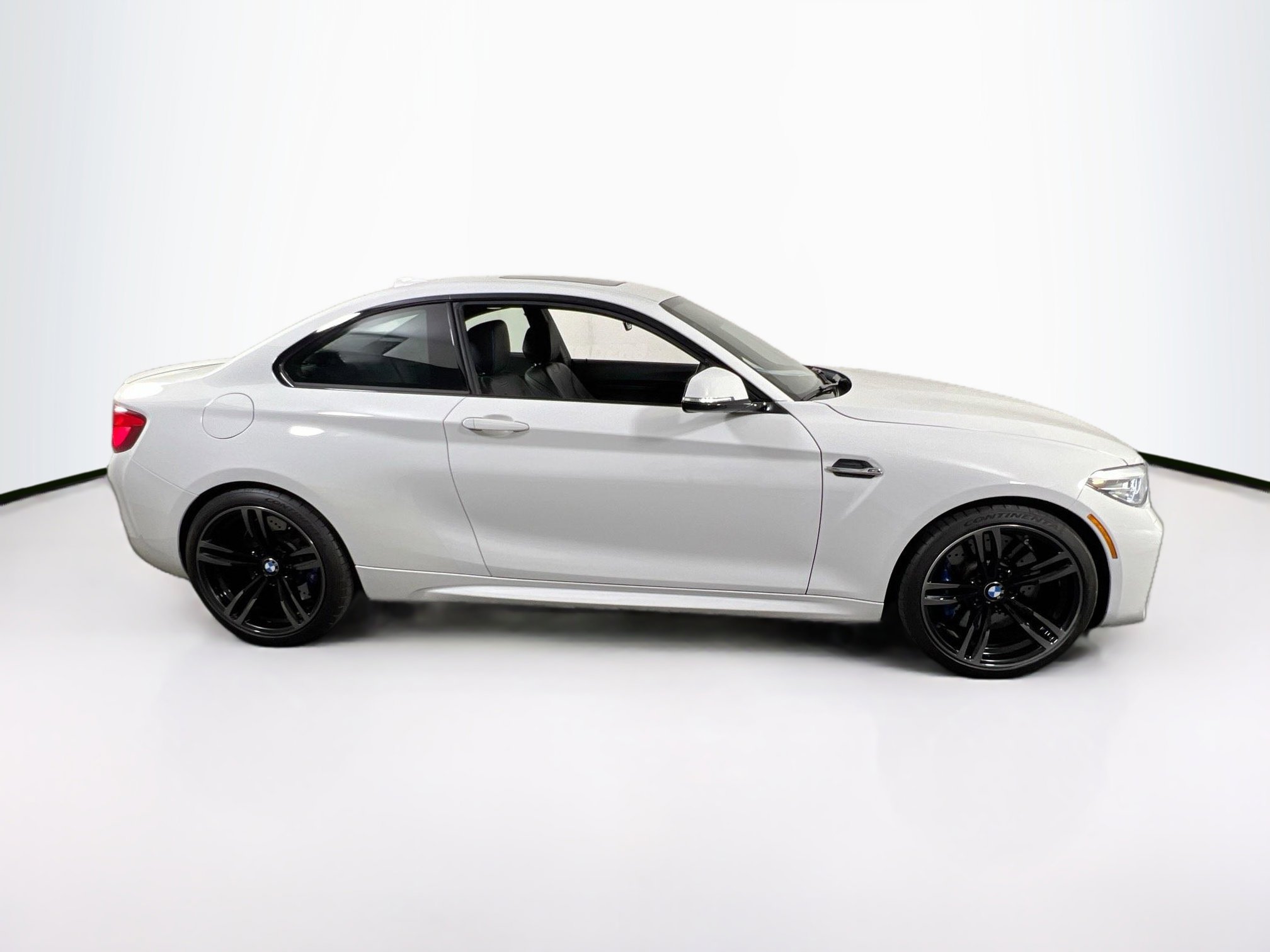 Used 2018 BMW M2 image 4