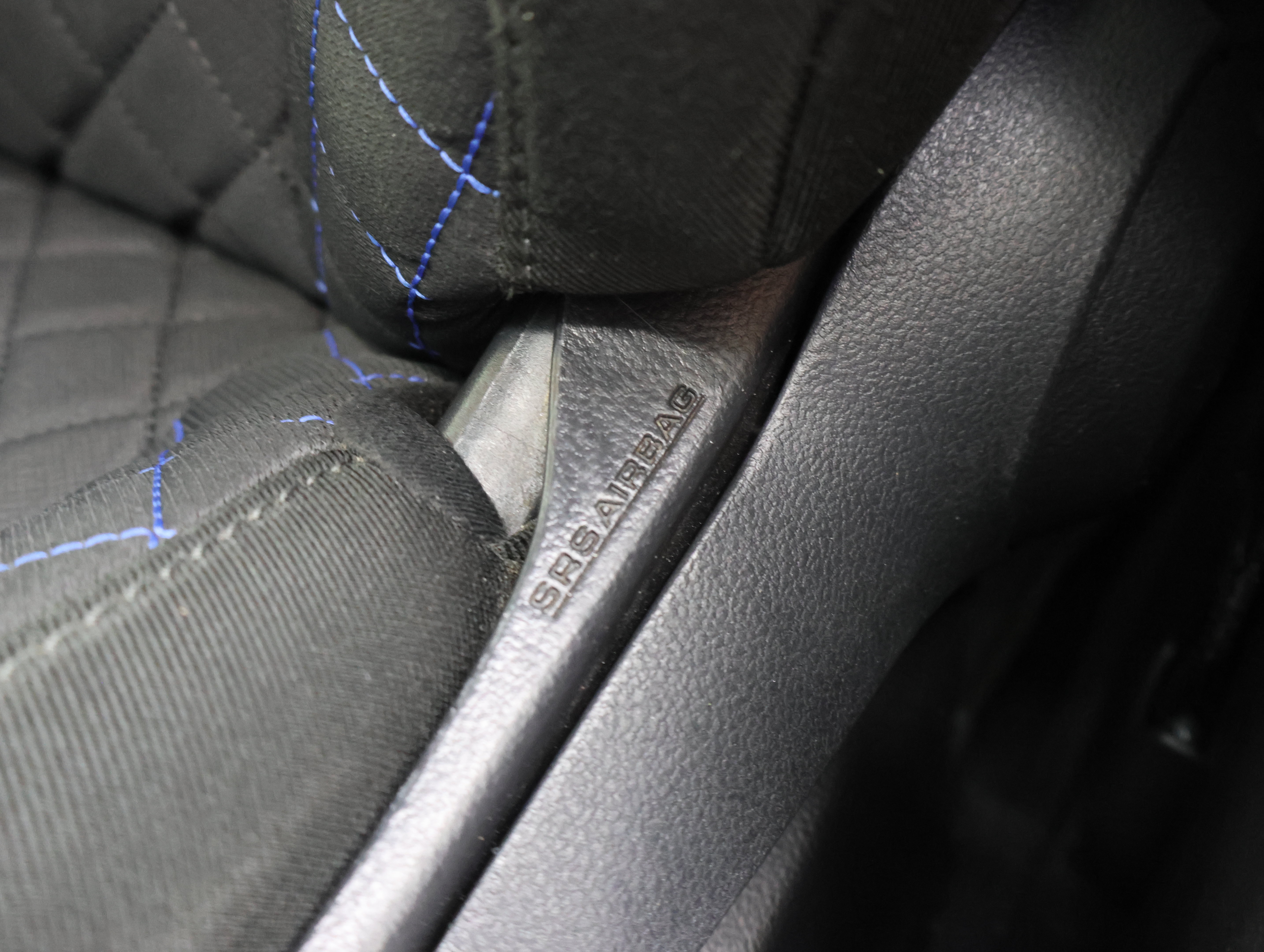 Used 2020 Toyota C-HR XLE FWD image 38