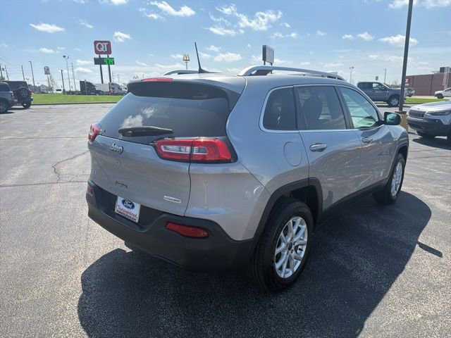 Used 2017 Jeep Cherokee Latitude w/ Safety/Convenience Group image 5