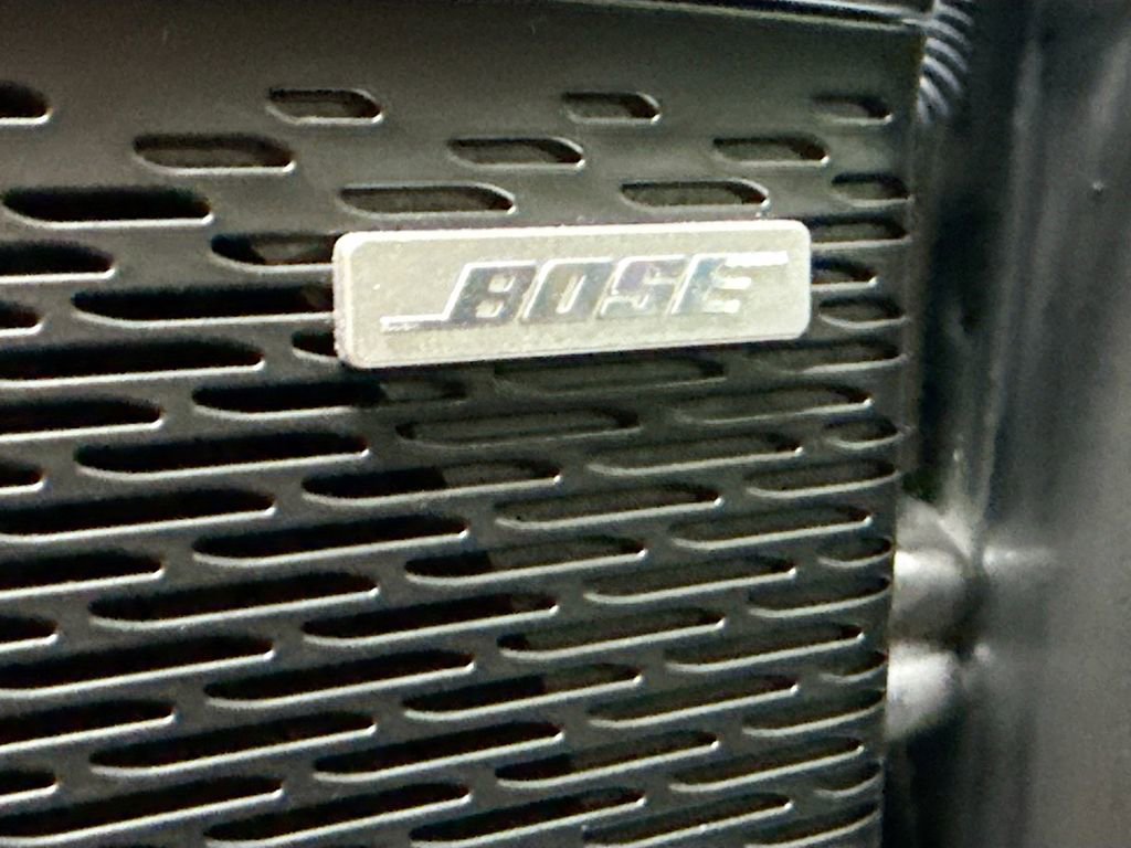 New 2025 GMC Acadia Elevation w/ Elevation Premium Package image 18