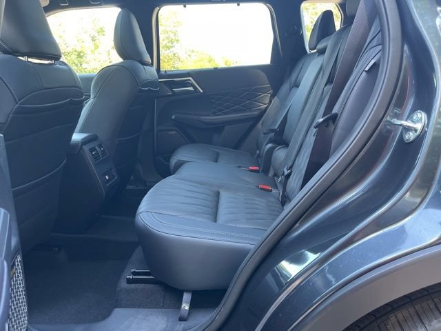 New 2026 Mitsubishi Outlander SEL Black Edition FWD image 28