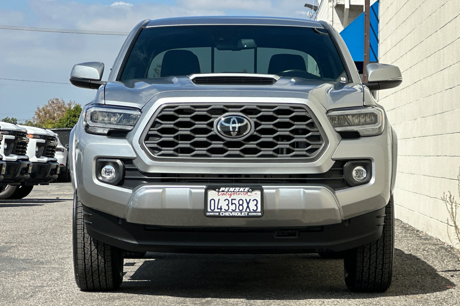 Used 2023 Toyota Tacoma TRD Sport AWD/4WD image 9
