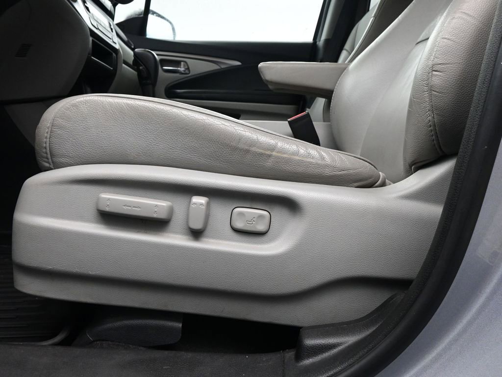 Used 2020 Honda Pilot EX-L image 25
