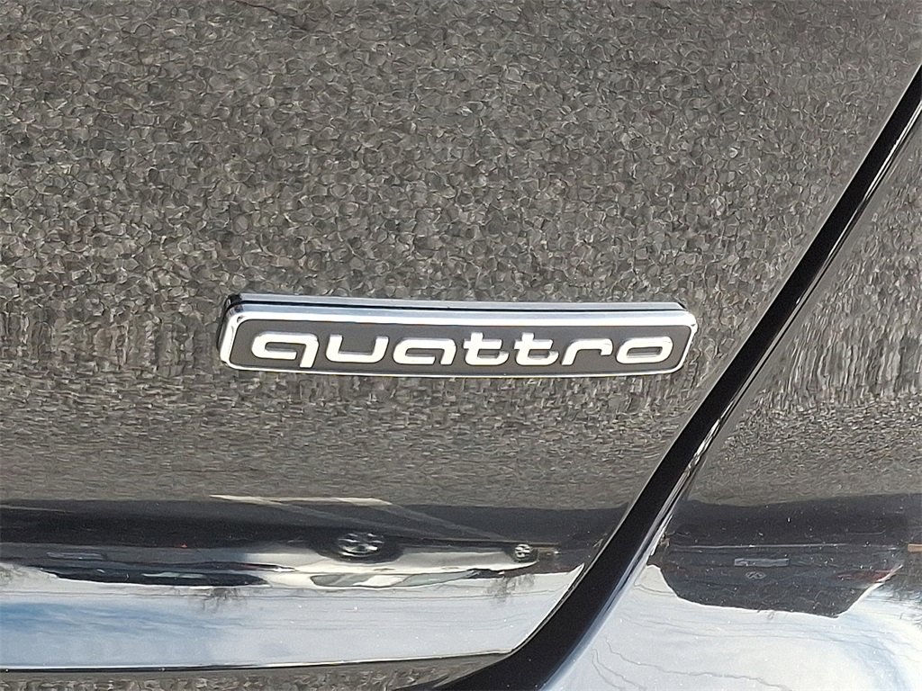 Used 2024 Audi Q4 e-tron Premium Plus image 30