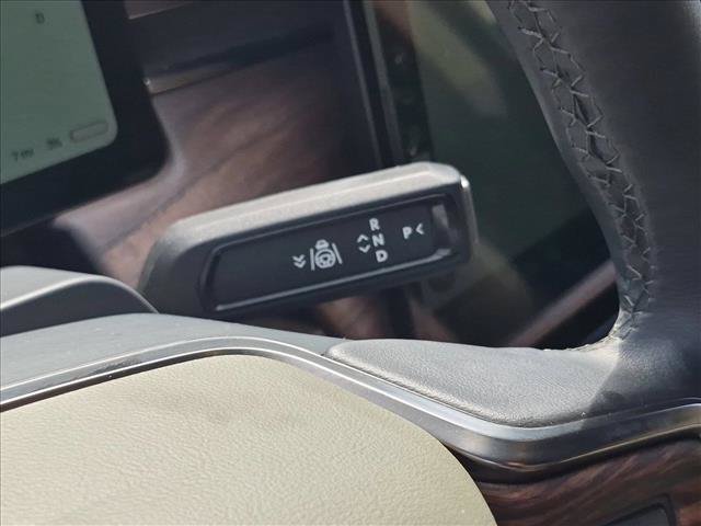 Used 2022 Rivian R1T Adventure AWD/4WD image 12