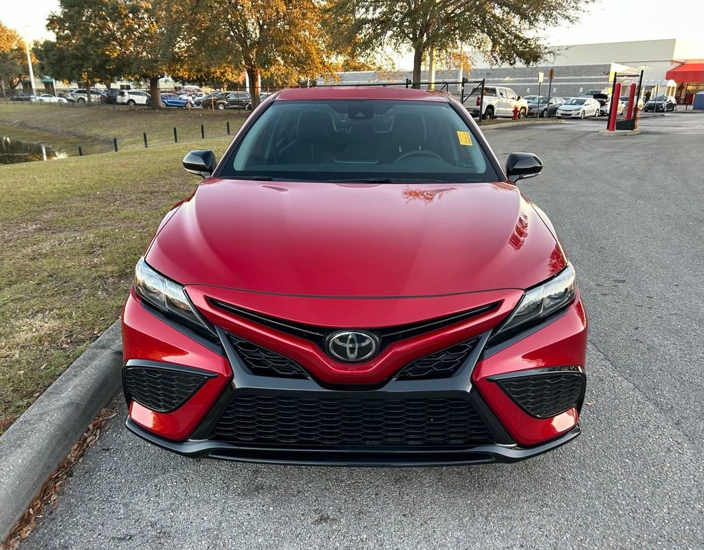 Used 2024 Toyota Camry SE image 8