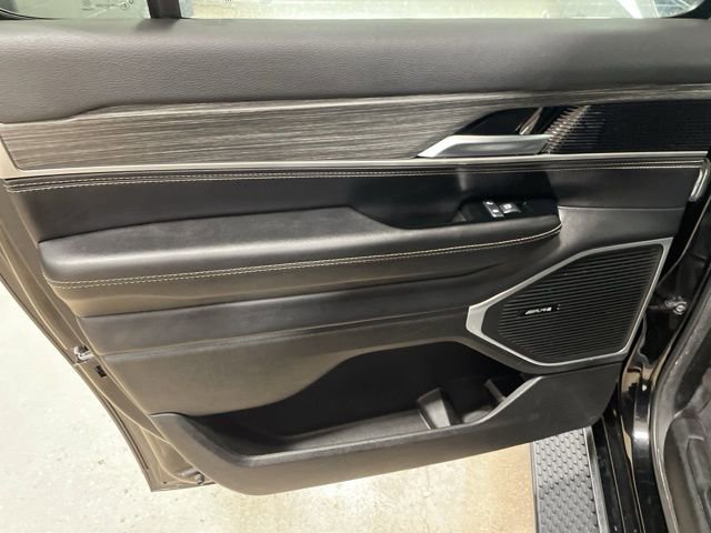 Used 2024 Jeep Wagoneer L Series II w/ Flexible Seating Group image 26