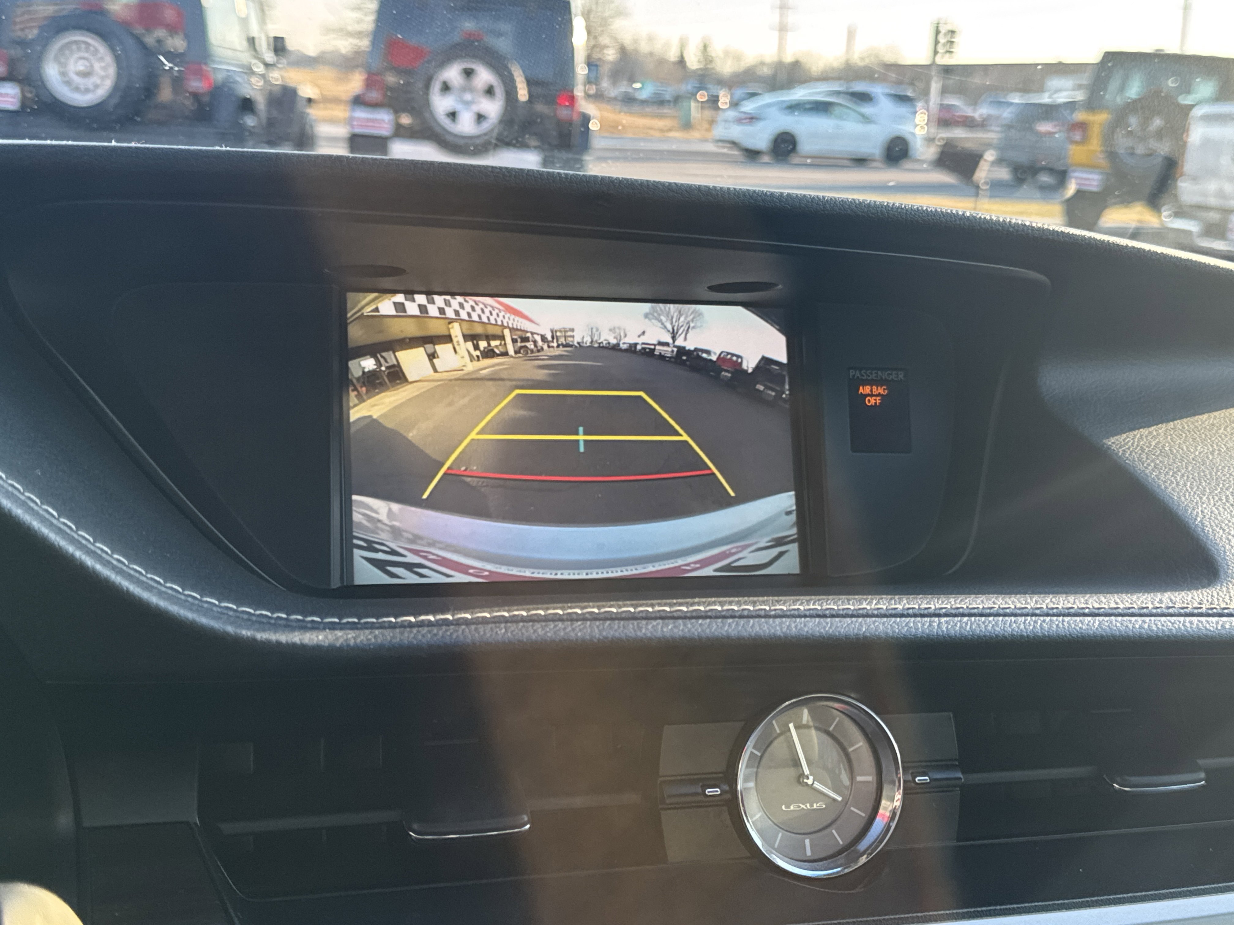 Used 2018 Lexus ES 350 w/ Navigation System Package image 24