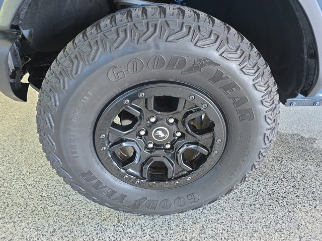 Certified 2023 Ford Bronco Wildtrak image 3